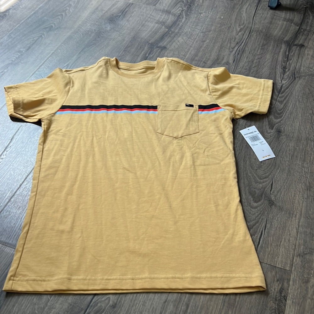 Brand NEW mens TEE- QUICKSILVER